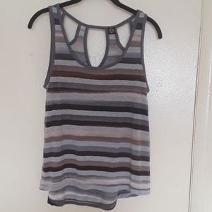 High Low tank top.